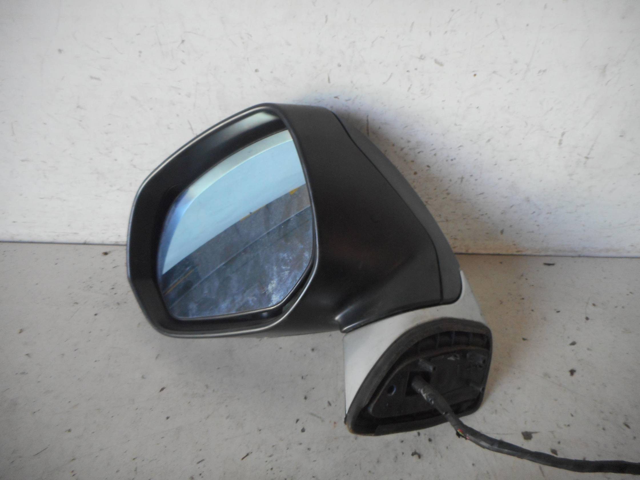 Retrovisore est. regolaz. elettr. sx.